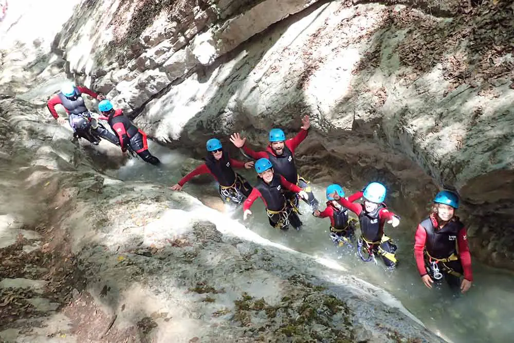 groupe au canyoning d'angon à Annecy