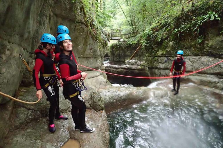vaque pour sauter au canyon terneze