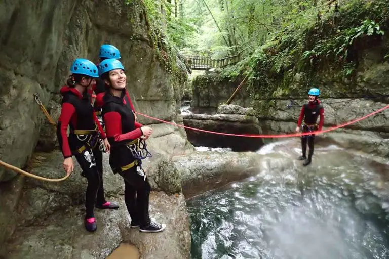 vaque pour sauter au canyon terneze