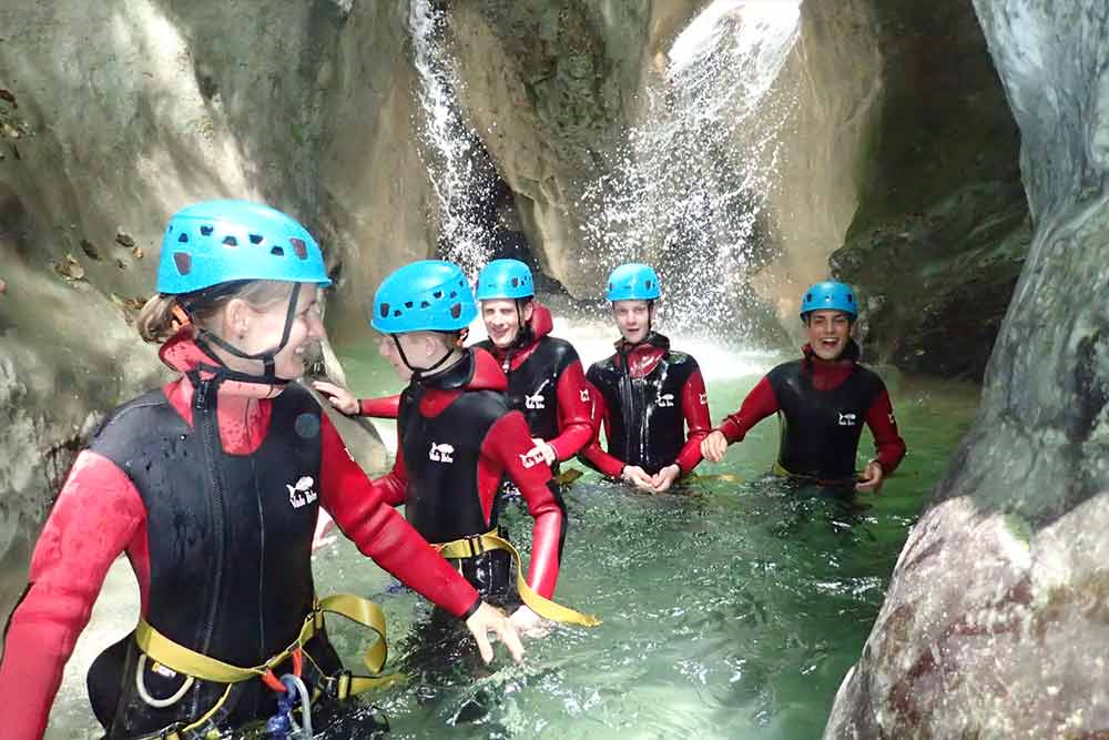 toboggan en arrière canyoning haute savoie