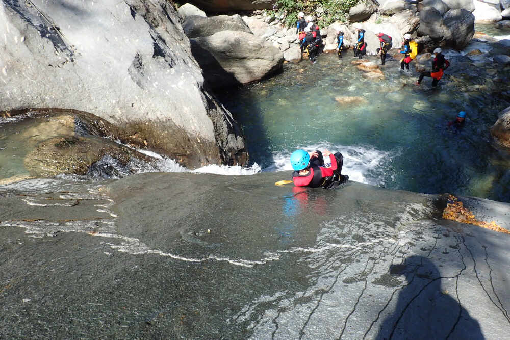 grand toboggan canyon eau rousse jeune