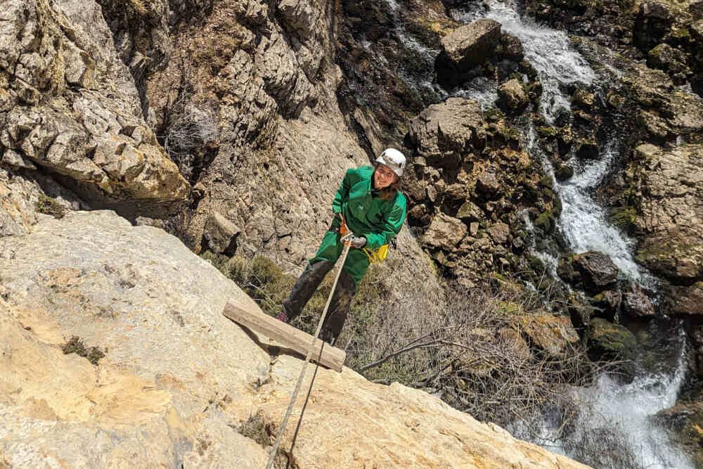 descente en rappel la doria speleologie bauges